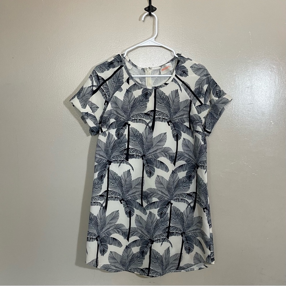 Moon casual palm print dress navy and cream zipper